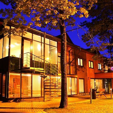 Sajutu Parka Hostelis Валмиера Экстерьер фото