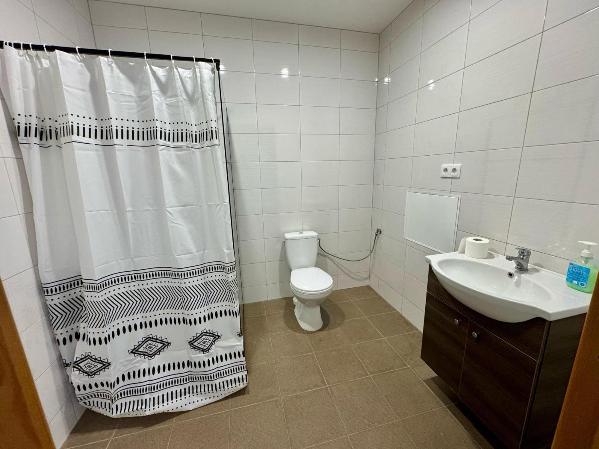 Sajutu Parka Hostelis Валмиера Экстерьер фото