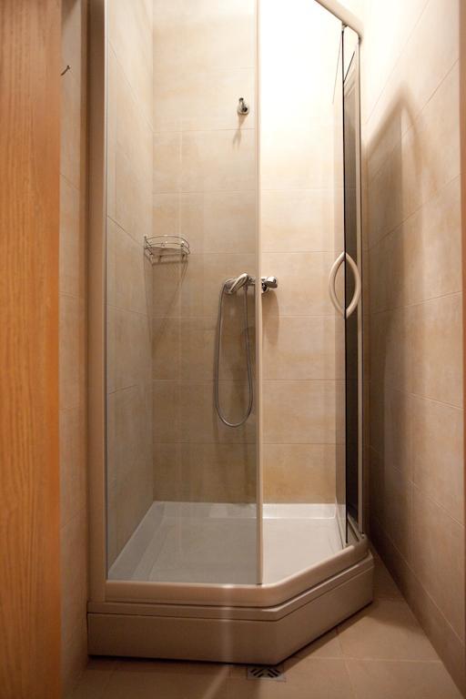 Sajutu Parka Hostelis Валмиера Номер фото
